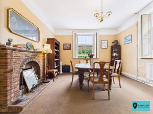 Dining Room- click for photo gallery
